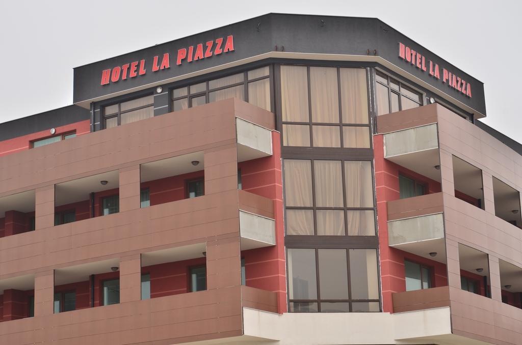 La Piazza Primorsko Rooms & Apartments ภายนอก รูปภาพ